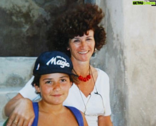 Orlando Bloom Instagram - Happy Mother’s Day to all the mammas out there and to anyone in your life who has offered you unconditional love 🙌❤️🥰