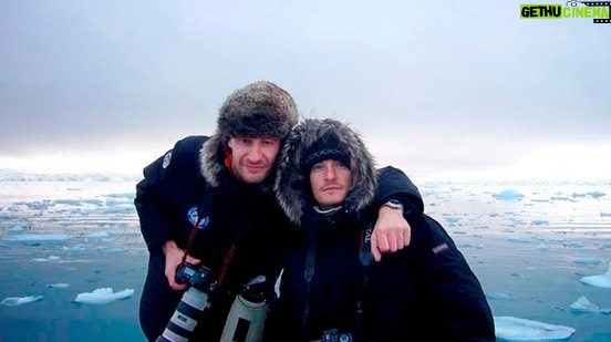 Orlando Bloom Instagram - On this #EarthDay, I’m thinking back to my six week trip to Antarctica — where I got to experience firsthand how remarkable and fragile our planet is w/ my cousin Sebastian Copeland🌏🙏 📸 @copelandadventures