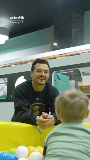 Orlando Bloom Instagram - So much fun in the most unlikely of places.

With the support of UNICEF, a train has been transformed into a child-friendly space at a railway station in Kyiv, Ukraine.

From tents to metro stations, 182 centres are helping provide safe places for children to learn, play and receive emotional support across the country.