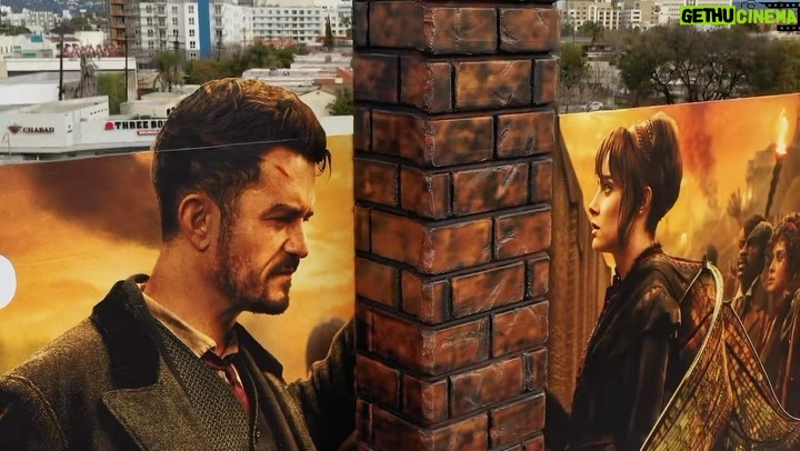 Orlando Bloom Instagram - See the effort that went into this billboard⁉️Now just imagine what we did with season 2 for @carnivalrow OUT FEB 17 @primevideo @amazonstudios @legendary