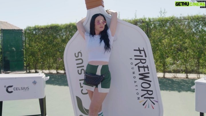 Orlando Bloom Instagram - The @fireworkfoundation Pickleball event was another example of the Hudson sisters’ remarkable team effort to raise funds that will help empower children in underserved communities by igniting their inner light through the arts! I’ve seen firsthand the smiles & joy created by the work the firework foundation does! So proud of my girl @katyperry