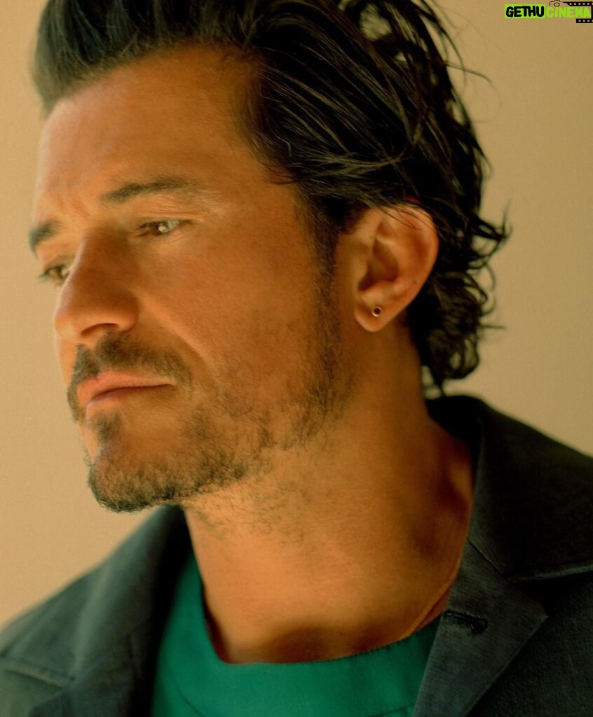 Orlando Bloom Instagram - Thanks to @port_magazine for the feature, @ryanjamescaruthers for the handsome photos, @tom_lamont_journalist for the words, @loriguidroz for always making me look rugged, and @julievelut for styling @zegnaofficial SS22! Check out the article linked in my stories! Not bad for an old dog @katyperry 👀—Summer 2022 comin in hot 🥵💦