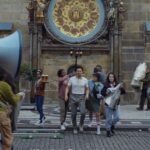 Orlando Bloom Instagram - Who knew following a tankard could lead to such an adventure across Prague?🍻 #ad #StaropramenUK #ThePragueExpert @staropramenuk Please drink responsibly