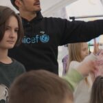 Orlando Bloom Instagram - As the war rages on in Ukraine, supporting children’s mental health has become increasingly critical. Our Goodwill Ambassador @orlandobloom, recently met with families who are receiving essential care to help them with their distress and fear. Every child has a right to be safe, protected and supported. Visit UNICEF’s Parenting Hub to access expert advice on supporting your family. Link in bio. #OnMyMind