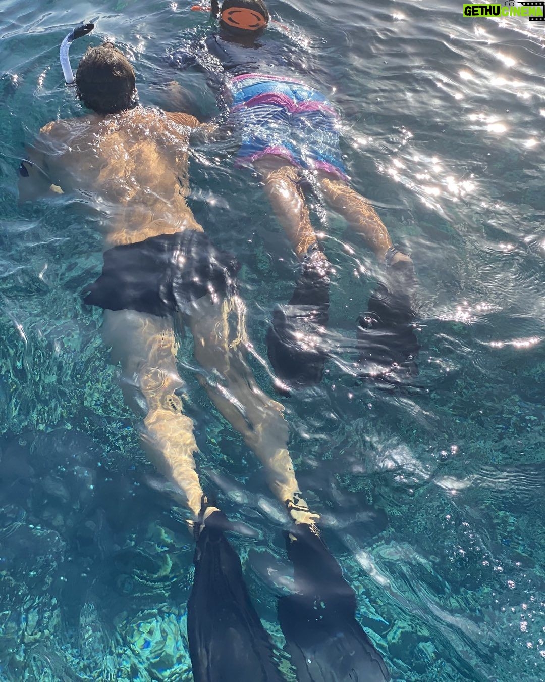 Orlando Bloom Instagram - Having always loved the ocean Iām so grateful to be able to share it with my children lets protect it so our children will be able to share it with their children šāļø#worldoceanday š