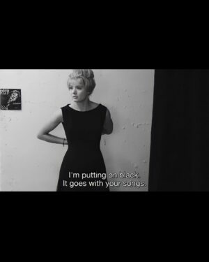 Ornella D'Elía Instagram - orne from 5 to 7. 
🍷🫀🌬️