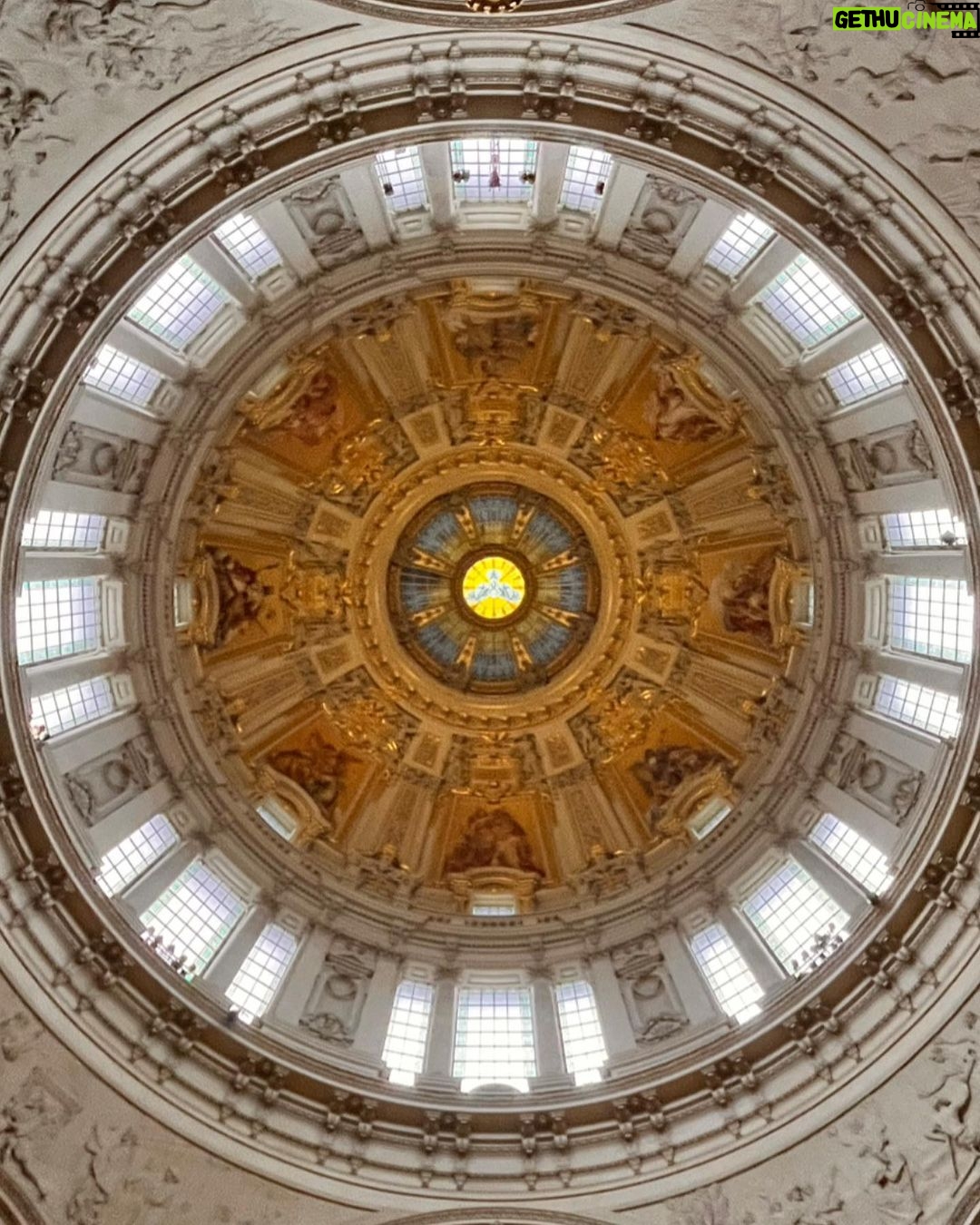 Our Lady J Instagram - berlin. frohes neues jahr.