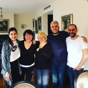 Oya Başar Instagram - Gerçek bir aile kadar yakın sevdiklerim...@emirersoy @ayskirca @umutkirca @tulinersoycalypso