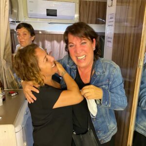 Oya Başar Instagram - Canım günay'ım hem sahne'de hem kulis'te bizi çok güldürdü.