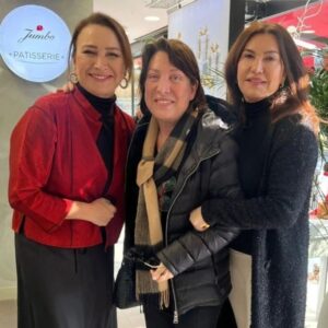 Oya Başar Instagram - @sedefiybar @demetakbag , Canim sedefcim herşey çok güzeldi ,demetcim iyi ki doğdun..