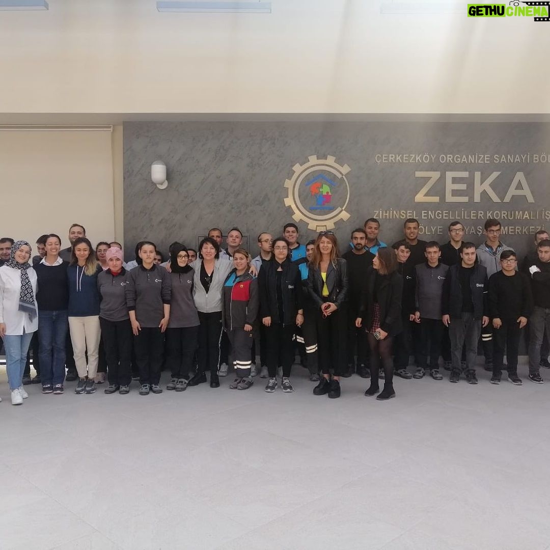 Oya Başar Instagram - Çerkezköy Organize Sanayi Bölgesi içinde zihinsel engelli kardeşlerimiz için çok güzel atölyeler açıp onları hayata kazandırıyorsunuz, insana verilen değer her zaman karşılığını bulur #çerkezköyorganizesanayibölgesi @cerkezkoyosb @cosbzeka