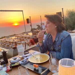 Oya Başar Instagram - Güneş Bodrumda bi başka batar.... Photo by @erhanyazicioglu.ey
