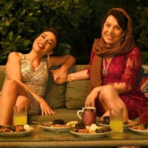 Oya Başar Instagram - @yazsarkisidizi ,Dünürlerin mutlu günü...@yesimcerenbozogluu