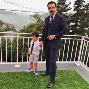 Ozan Dağgez Instagram - #fatherandson #mylittlelion 🦁
