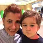 Ozan Dağgez Instagram - Oğlumun güzel annesi,anneler günün kutlu olsun...seni çok seviyoruz 😘😇#rauferezdağgez #annelergünü #kutluolsun #happymothersday @eda_saritasdaggez Bagdat Caddesi Erenköy
