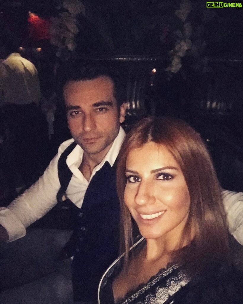 Ozan Dağgez Instagram - #salıgecesieğlencesi #frenkie #istanbul #nişantaşı @eda_saritasdaggez Frankie at Sofo Hotel Nisantasi