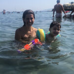 Ozan Dağgez Instagram - #summer #seafunandsun #rauferezdağgez @eda_saritasdaggez Kefi Beach
