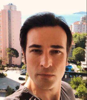Ozan Dağgez Instagram - A new me 😃