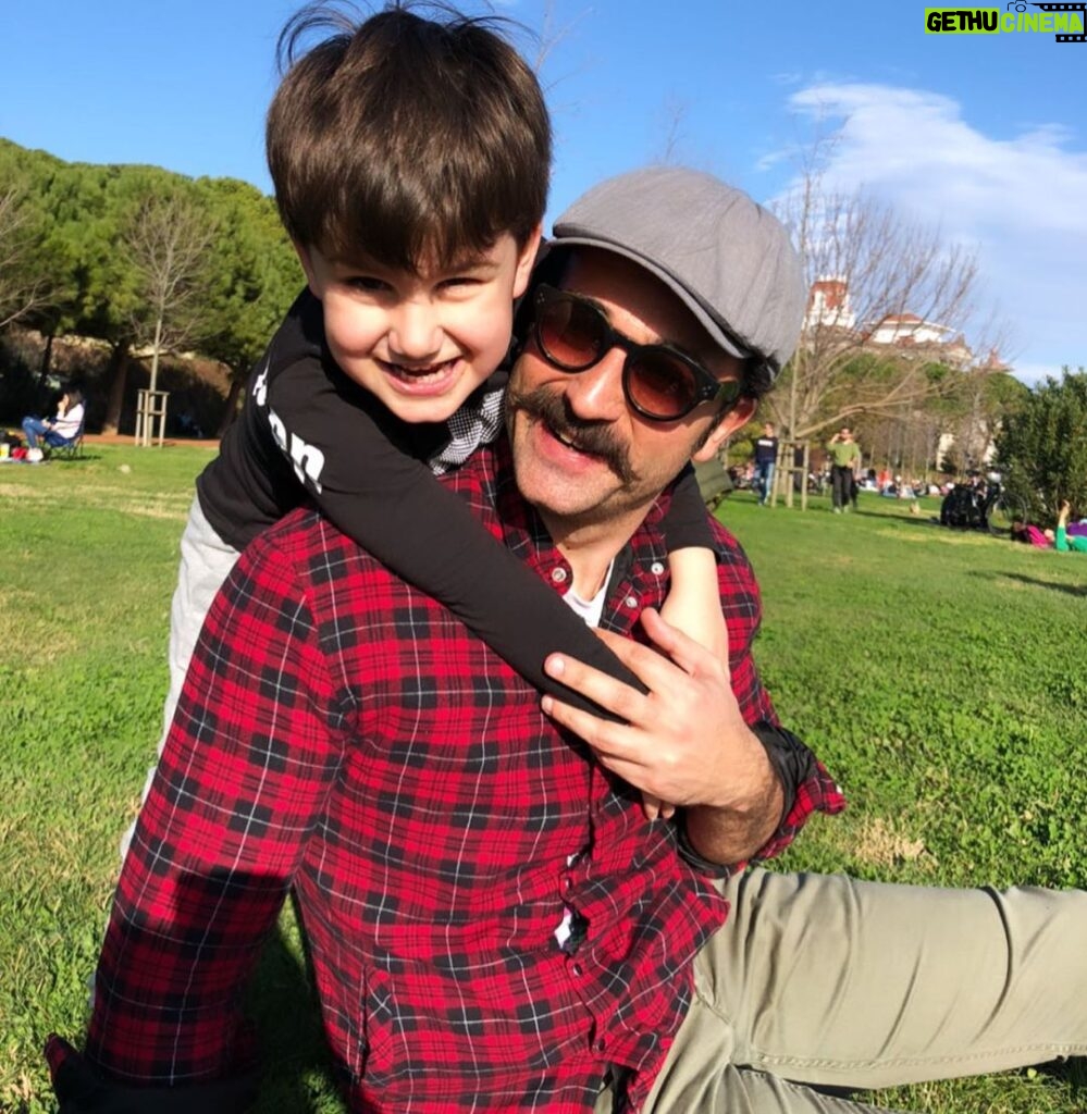 Ozan Dağgez Instagram - #myson #happiness #rauferezdağgez #fatherandson Istanbul, Turkey
