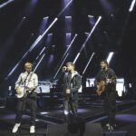 Pablo Alborán Instagram - Gracias @morat (@jpabloisaza @jpvillamil7 ) por vuestra energía tan buena cada vez que nos vemos. Os admiro y os deseo lo mejor siempre!!! San Jose, California
