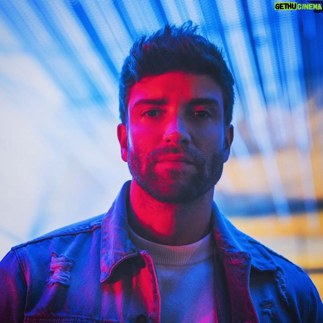 Pablo Alborán Instagram - Tonight is our night Irving 🫶 Dallas, Texas