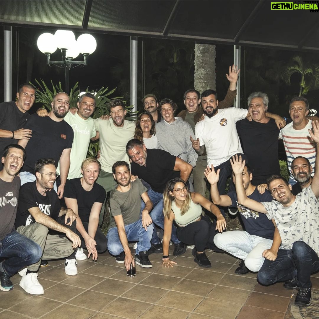 Pablo Alborán Instagram - Felicidades @esperanzahdez y @vila_av !!! San Salvador, EL Salvador