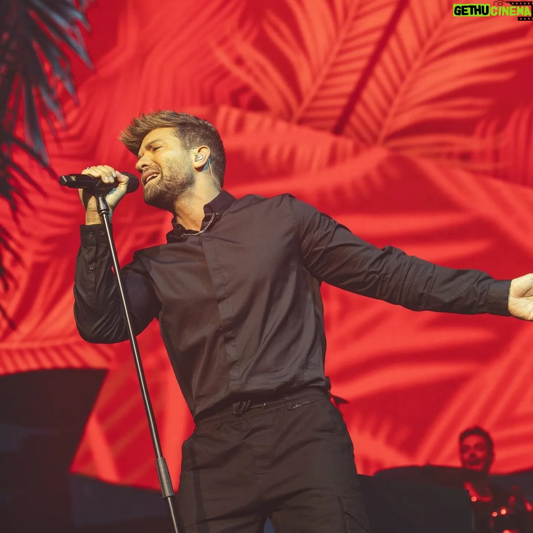 Pablo Alborán Instagram - ♥️🖤 Próxima parada: MIAMI!!! 09/02 MIAMI, FL 14/02 IRVING, TX 16/02 HOUSTON, TX 21/02 SAN JOSE, CA 23/02 COACHELLA, CA 24/02 LOS ANGELES, CA 28/02 BOSTON, MA 1/03 NEW YORK, NY 03/03 WASHINGTON, DC 07/03 ATLANTA, GA 10/03 SANJUAN (PUERTO RICO)