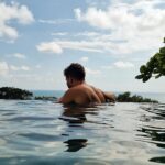 Pablo Alborán Instagram – Menos mal que existen momentos así.