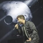 Pablo Alborán Instagram - Produje y escribí uno de mis discos en Los Ángeles (Terral) y siempre he sido feliz cada vez que he venido. Tocar delante de tanta gente en una ciudad tan importante en mi carrera es algo que me va a costar asimilar. Gracias por este regalo que me está dando la vida. No dejen de luchar por sus sueños, jamás. No dejéis de intentarlo una y otra vez, sin descanso y sin perder la paciencia. Próxima parada: BOSTON!! 28/02 BOSTON 01/03 NEW YORK 03/03 WASHINGTON 07/03 ATLANTA 10/03 PUERTO RICO (Fin de gira) Los Angeles, California.