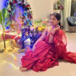 Pallavi Mukherjee Instagram - Happy Ganesh Chaturthi ♥️♥️ Few glimpses 👉 📷 @sanjudharmyfitness #ganeshchaturthi #maharasthra #festivetime #ganeshutsav #traditional #indianwear #lookoftheday #redsaree #moments #festivewear #postoftheday Mumbai, Maharashtra