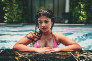 Pallavi Mukherjee Instagram - “You’re in italic, I’m in bold" 😉🏖

📷 @rodplusbug 
Edited @my.exotic.vibes 

#summerdays #floating #bikini #summervibes #sunbath #thailand #travel #sundaymood☀️ #poolday #lazzysunday #bikinilife