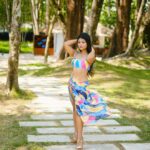 Pallavi Mukherjee Instagram – Time for sun, sand, fun 🏖☀️

@fairplay_india 

Wearing @angelcroshet_swimwear 💙

📷 @patu38 

 #thisisthelife
#phuketthailand
#grwm #fpexclusive
#beachparty
#fairplayindia 
#beach #summer #sun
#sand #champagne
#beachlife #waves #travel Phuket