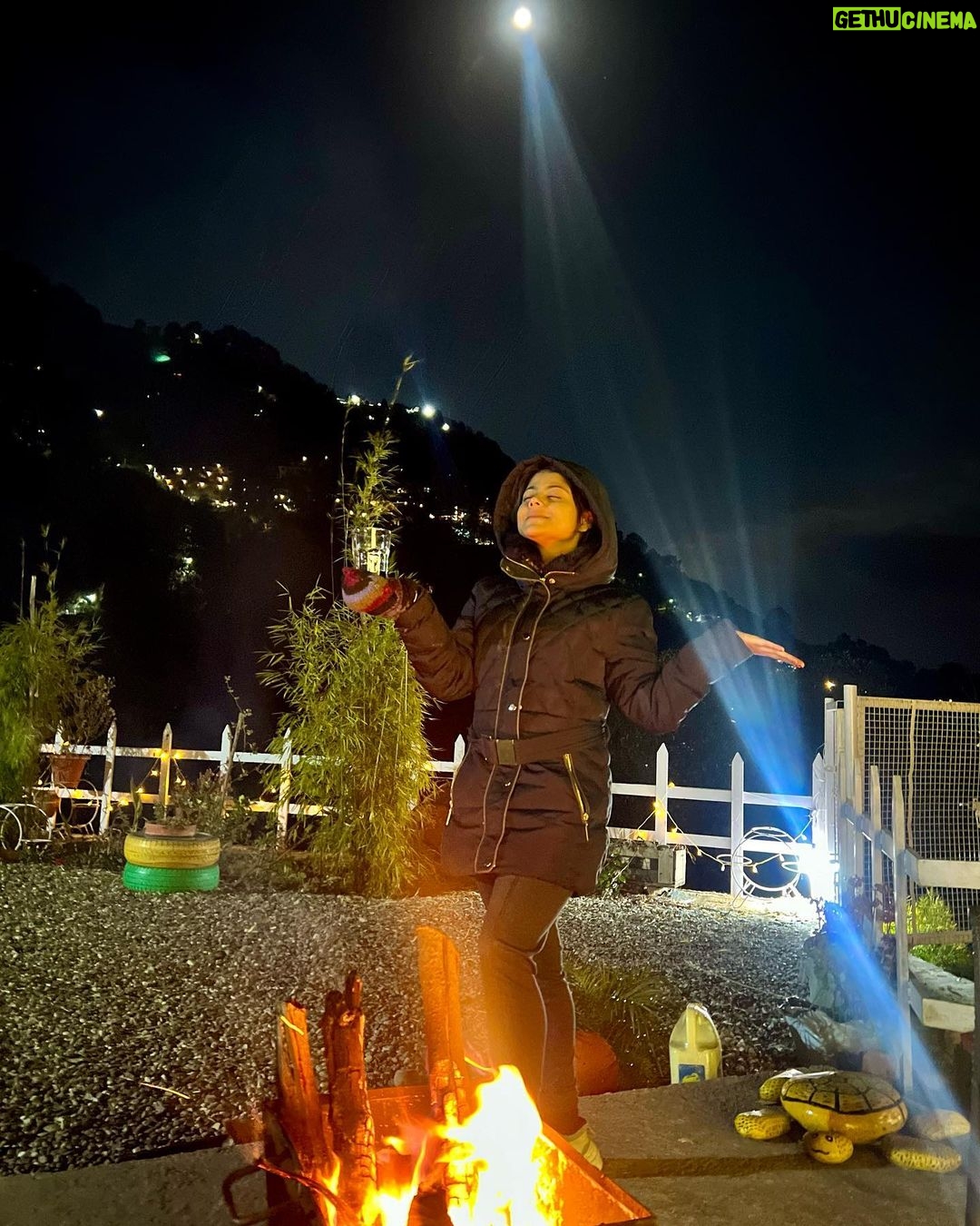 Pallavi Mukherjee Instagram - @annfield_cottage memories will be forever in my heart❤️ #photodump When they say it’s a home away from home @annfield_cottage fits the description. This is the rarest of rare properties quaintly nuzzled in the Queen of Hills ‘Mussoorie’ #mussorie #homestay #placetostayinmussoorie #memorable_moments #travelgram #uniquestays Mussooree, Uttarakhand, India