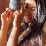 Pallavi Mukherjee Instagram - It’s your time to shine with BBlunt Intense Shine Shampoo and Mask with Rice & Silk Protein for 23X* Shinier 😍 USE COUPON CODE BBLUNTIG20 #paidpartnership #ad #bblunt #beboldbeblunt #hairshine #bestshampoo #flauntyourhair_ #hairreels #loveforhair #longhair #shinysilkyhair