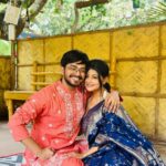 Pallavi Mukherjee Instagram - ♥️ precious moments♥️ When ur sister makes a surprise visit on Bhaifota Kolkata - The City of Joy