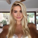 Pamela Reif Instagram - PAMUARY 🥸 how excited are you from 1 to 10? 🕺🏼 and which one part is your fave? 1️⃣ New Workout Plans every week - 13 versions! 2️⃣ Re-Start Workout Plan: A one-time plan you can use whenever you were sick or took a longer break. 3️⃣ 2 Live Sessions (Workout on Monday 08.01. 6:30pm - Cooking on Sunday 14.01. 11am) 4️⃣ 30 Day Recipe Challenge: Change your entire diet at once? Nah, let’s reduce pressure. Try at least 1 healthy recipe a day, which is easy to integrate into your life. Also nice to force yourself to try something new 🥸😂 Maybe you’ll find a new all-time fave! 5️⃣ Giveaways: Each Sunday, I will announce 3 people who get a 100€ coupon for éla or/and Naturally Pam. You can choose what you want to have, I will send it to your home. To take part in the giveaway, post a story of your Pam workout session or Pam recipe, tag me & use the hashtag #pamuary. Easy! 6️⃣ Pam’s Tip of the Day: Sharing hacks each morning in my story: about food, health, beauty, sports… Small things that I have maybe never shared - but I do them in my daily life! 📱If you want to become a Premium Member of my #PamApp to access all 500 recipes, all workout plan functions, pre-access for Naturally Pam launches, etc. - it’s only 2,49€ per month 🫶🏼 less than a water bottle at the airport, as I noticed yesterday hahaaaaa 😂 #pamuary #january #2024 #motivation