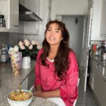 Pamela Reif Instagram - BLACK FRIDAY 🎈STARTING NOW! 🕺🏼 shop all my 20 food items with -20% discount on www.naturally-pam.com 🤤 grab what you crave and enjoy healthified snacks for a delicious December 🐹… or use them as yummy Christmas presents 🎁 PS: this is even BETTER than a Hamster Day, since the discount also works on single products, not only on trays 🫣♥️ a nice chance to test something you don’t know yet, without getting many at once 🥸 What’s your favorite product? Cake Bar, Pamtella, Oat Bars, Nut Clusters, Granola,…? Comment below 🫶🏼🫶🏼🫶🏼 #blackfriday #naturallypam #sale #organic #snacks #pamelareif #discount Black Friday