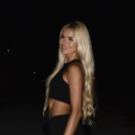Pamela Reif Instagram – anzeige | a golden light in the dark 🪩✨ sunset light might be my favorite – but I just bought myself a flash camera 👀👀👀😂 that worked preetttttyyyy good, right? Now we got a new level of “my favorite color is black” 

Wearing the new @calzedonia autumn / winter tights from the recent party collection 🪩 

#nightlife #backtobed #haha #calzedonia #feelgoodincalzedonia Ibiza, Spain
