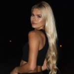 Pamela Reif Instagram – anzeige | a golden light in the dark 🪩✨ sunset light might be my favorite – but I just bought myself a flash camera 👀👀👀😂 that worked preetttttyyyy good, right? Now we got a new level of “my favorite color is black” 

Wearing the new @calzedonia autumn / winter tights from the recent party collection 🪩 

#nightlife #backtobed #haha #calzedonia #feelgoodincalzedonia Ibiza, Spain
