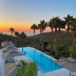 Pamela Reif Instagram - Anzeige | 10 photos of the last 5 days 🌴 we prepared the launch of @ela.beauty (5 days left for pre-access, 2 weeks for the main one 🥹) and were supeeeer motivated from sunrise till sunset. We stayed at @thewaveibiza and used every angle of this ginormous and beautiful villa 🕺🏼 Can’t wait to show you more, I’ll sort my 1200 BTS videos (really) and post bit by bit 🤓👀 PS: you’ll get lots of mama reif content soooooon👩‍👦 📍@thewaveibiza #elabeauty #elanaturalbeauty #haircare #launchingsoon #pamelareif The Wave Ibiza