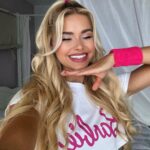 Pamela Reif Instagram – YAY the new dance workout is here!! 🕺🏼🤓💖🫶🏼 this was my hair & make up when filming it ✨I already saw so much beautiful feedback – swipe to read! 🥹
Which mood is your fave? Happy, Ken, cute Power, Latin or Gangster? And did you see the outfit change coming? 😂😂😂
#barbie #new #workout #dance #pamelareif New Video