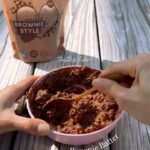 Pamela Reif Instagram - OUT NOW - Porridge inspired by Cake 🍰🎈a creamy dream come true!🥲 This is not a standard oatmeal - becauseeee I either wanted to create a different product or not do it all, since a simple porridge is so easy to do yourself at home (I published over 50 recipes, so I’m quite a master chef in the porridge game hoho) 🫣😬 For 2 years, I have been working on the perfect texture, the creaminess, a delicious taste and that „certain something“ 🫠 I canceled this product several times because I felt like it’s not special enough. There are already lots of porridge mixes on the market - we don’t need an additional „basic one“ with my name on it 👀 But noooow, if you look inside the packet, you’ll see more than just oats… 🍰 Other than a cake, you can prepare the „cake-porridges“ in no time at all, without mental effort and cooking skills. Even if you CAN’T COOK - you can get a perfect cake-porridge with this one! ♥️ 1. Brownie Style 🍫 tastes like delicious, ultra creamy & thick brownie batter! 2. Apple Pie 🍎 reminds you of grandma’s warm apple pie 3. Specials 🍪 with baked cookie pieces (Brownie) and caramelised almonds (Apple Pie) 4. You only need to add WATER 🥛❌ No milk, cooking pot or stove (Herd) necessary! 5. Extremely creamy thanks to fermented oat drink powder 6. Only ca. 230kcal per portion & the macros are ON POINT! 😮‍💨 7. Toppings 🧁 are tastewise not necessary, but since calories are quite low you can of course go wild! 8. 25% of your daily fiber per portion 🌱 9. Regular size + small packages, which are nice to take to the office or traveling 💻🧳 10. Organic, vegan & without artificial sweeteners 📱 Get them now at www.naturally-pam.com #cake #porridge #brownie #applepie #naturallypam #pamelareif #outnow Out Now