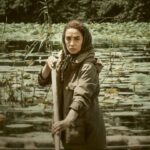 Pantea Panahiha Instagram - . از وقتی این سکانس احساسی سریال مرداب با بازی درخشان خانم پانته آ پناهی ها رو دیدم، مدام آهنگ مرداب گوگوش توی ذهنم پلی میشد. . تصمیم گرفتم حس و حالم رو با تدوین و این موسیقی با شما به اشتراک بذارم . . @panipana @shahram.haghighatdoust @googoosh @cinema.bartar @mordab.series @mohamad.shayesteh @borzouniknejad . ساخت ویدئو : @alireza.rahmani2568 . #ویدیو #ادیت #تدوین #سریال #گوگوش #مرداب #گوگوش_مرداب #پانته_آ_پناهی_ها #ویدیو_گرافی #کلیپ #motion #edit #video Tehran, Iran
