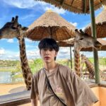 Pao Piched Jongjaihan Instagram - 🐒 ลิงน้อยกับนีราฟ 🦒 . 📸 : @aum.chld