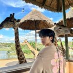 Pao Piched Jongjaihan Instagram - 🐒 ลิงน้อยกับนีราฟ 🦒 . 📸 : @aum.chld