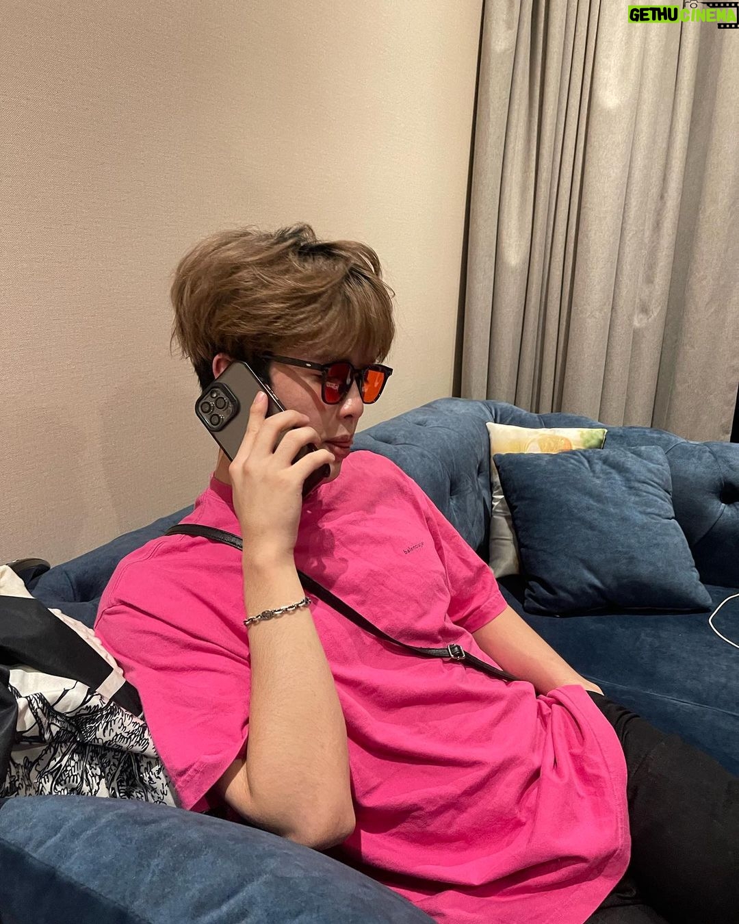Pao Piched Jongjaihan Instagram - ไม่อยากเก็ก แต่คอตึงละน๊า 😂😎😎💗💗💗💗 . 📸 : @drizzleploy 💙