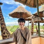 Pao Piched Jongjaihan Instagram - 🐒 ลิงน้อยกับนีราฟ 🦒 . 📸 : @aum.chld