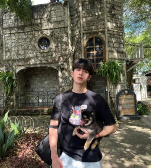 Pao Piched Jongjaihan Instagram - พาลูกสาวไปเที่ยวเกือบช็อค หนูกลัวไปหมดเลยลูก
#✊🏻📦❤️
