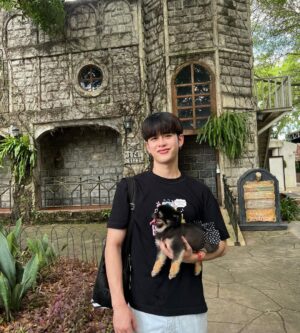 Pao Piched Jongjaihan Instagram - พาลูกสาวไปเที่ยวเกือบช็อค หนูกลัวไปหมดเลยลูก
#✊🏻📦❤️