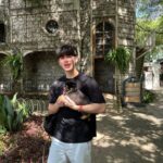 Pao Piched Jongjaihan Instagram - พาลูกสาวไปเที่ยวเกือบช็อค หนูกลัวไปหมดเลยลูก #✊🏻📦❤️